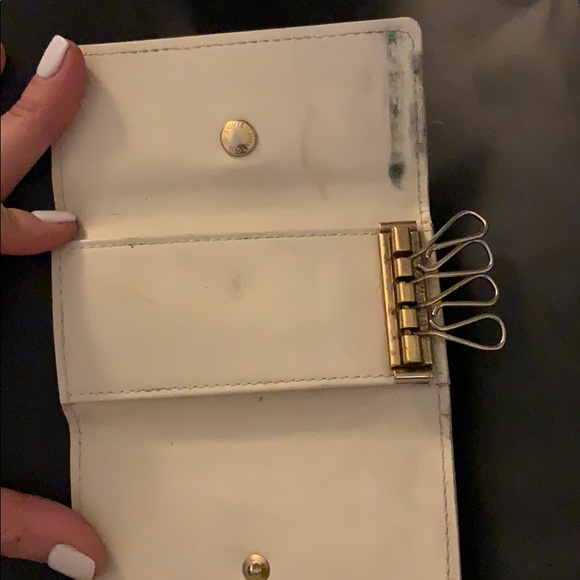 LV keychain - Picture 3 of 3